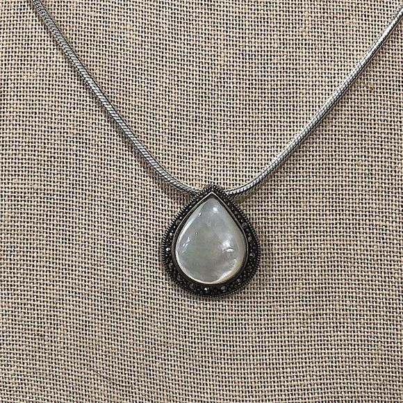 Vintage Marcasite Mother of Pearl Sterling Silver Teardrop Necklace - Picture 7 of 13